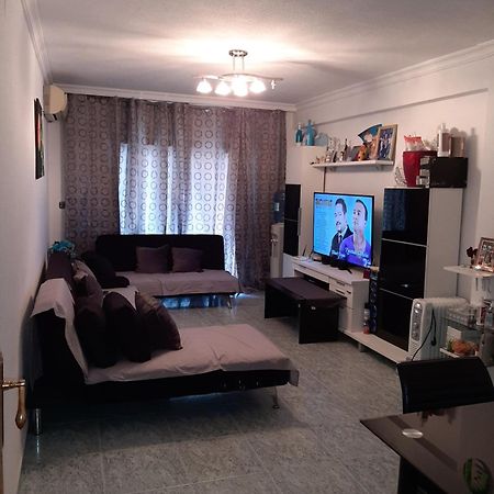Habitacion Grande En Piso Compartido Con 2 Adultos Y 1 Perrito Валенсія Екстер'єр фото