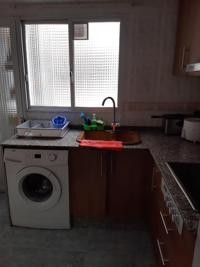 Habitacion Grande En Piso Compartido Con 2 Adultos Y 1 Perrito Валенсія Екстер'єр фото