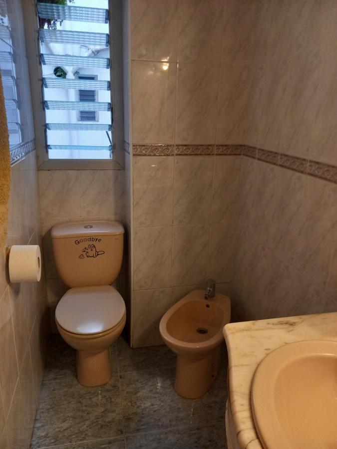 Habitacion Grande En Piso Compartido Con 2 Adultos Y 1 Perrito Валенсія Екстер'єр фото